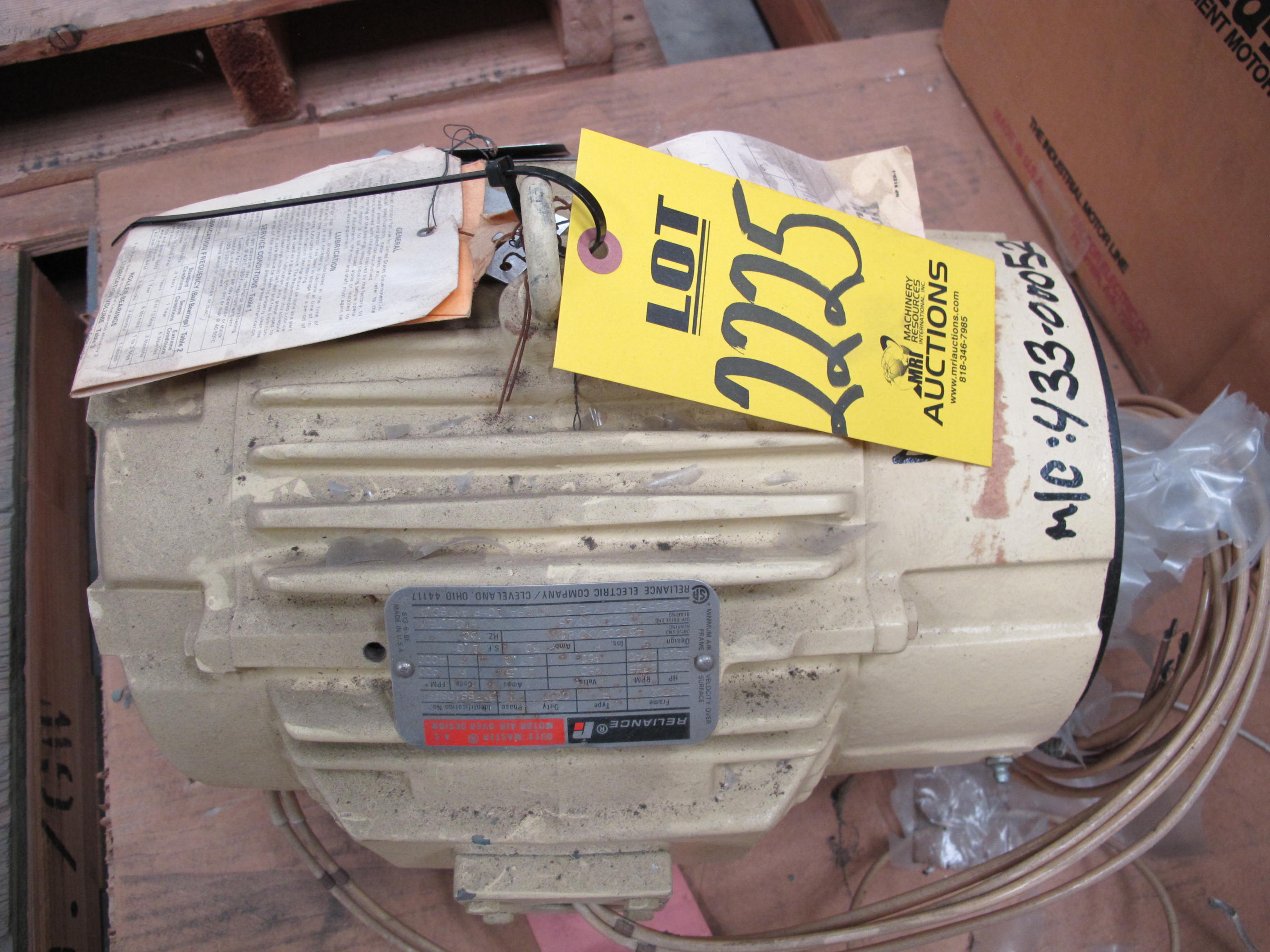 MOTOR, ELECTRIC TYPE, 8 HORSEPOWER, 460VAC 3 PHASE 60HZ ELEC RATING, 1755/1740 RPM, 215TCZ FRAME, 13.5-7 AMPS, TOTALLY ENCLOSED ENCLOSURE, CONTINUOUS DUTY, 1.0 SERVICE FACTOR, 1-1/4" DIA SHAFT. WITH SLOT KEY INSULATION CLASS 'H' TYPE 'RH' 50C MAX AMBIENT TEMP, NEMA DESIGN 'B', NEMA LOCKED ROTOR CODES H/F, MINIMUM COOLING AIR FLOW 900/4000 FEET PER MINUTE, FACE MOUNTED 30W, 120V SPAC, PART # 3YF883089A1 (W-44) LOADING & HANDLING FEE $15-